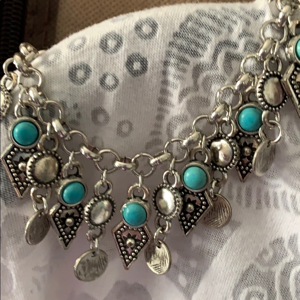 Necklace, bracelet and earrings set